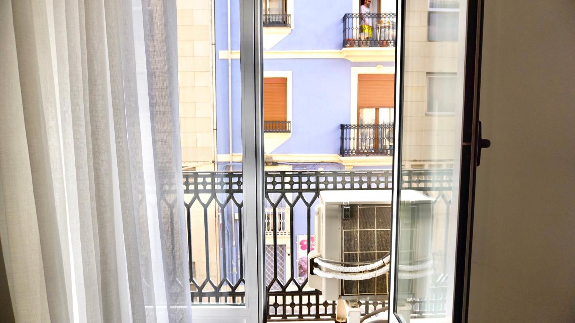 Cervantes Prime Valencia Exteriör bild